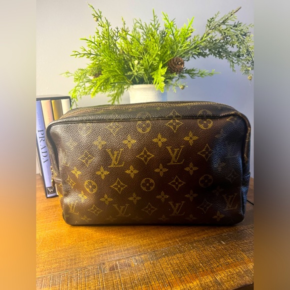 Louis Vuitton Monogram Trousse 28 (COA) - Picture 15 of 16